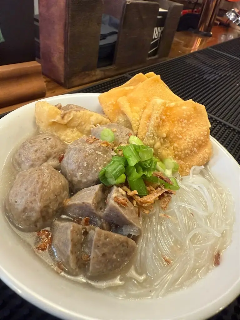 The Rising Sun x Habibie Gastropub_Bredbury_slider_image_3