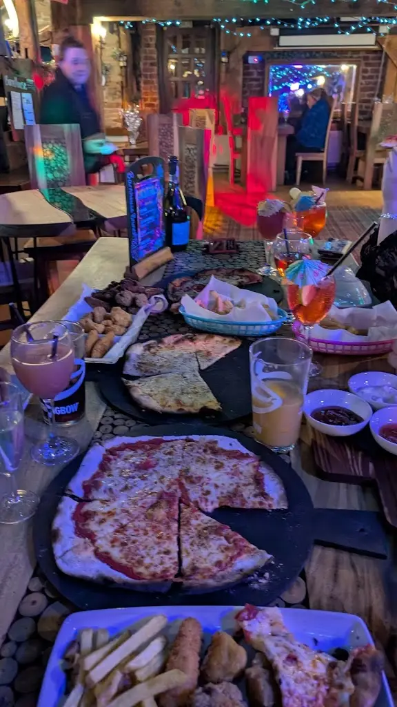 Jodie Clayton_The Barnhouse_Bredbury_review