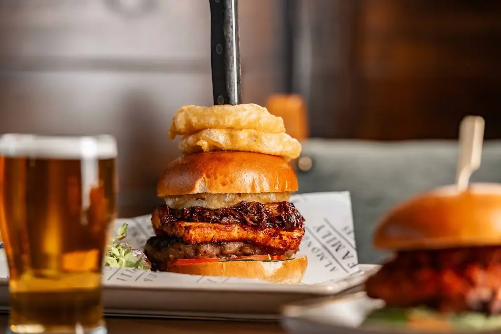 Spread Eagle_Bredbury_slider_image_3