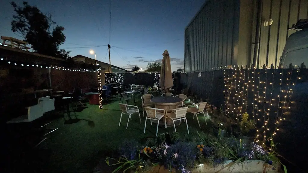 Rhys Davies_The SteelWorks Bredbury_Bredbury_review