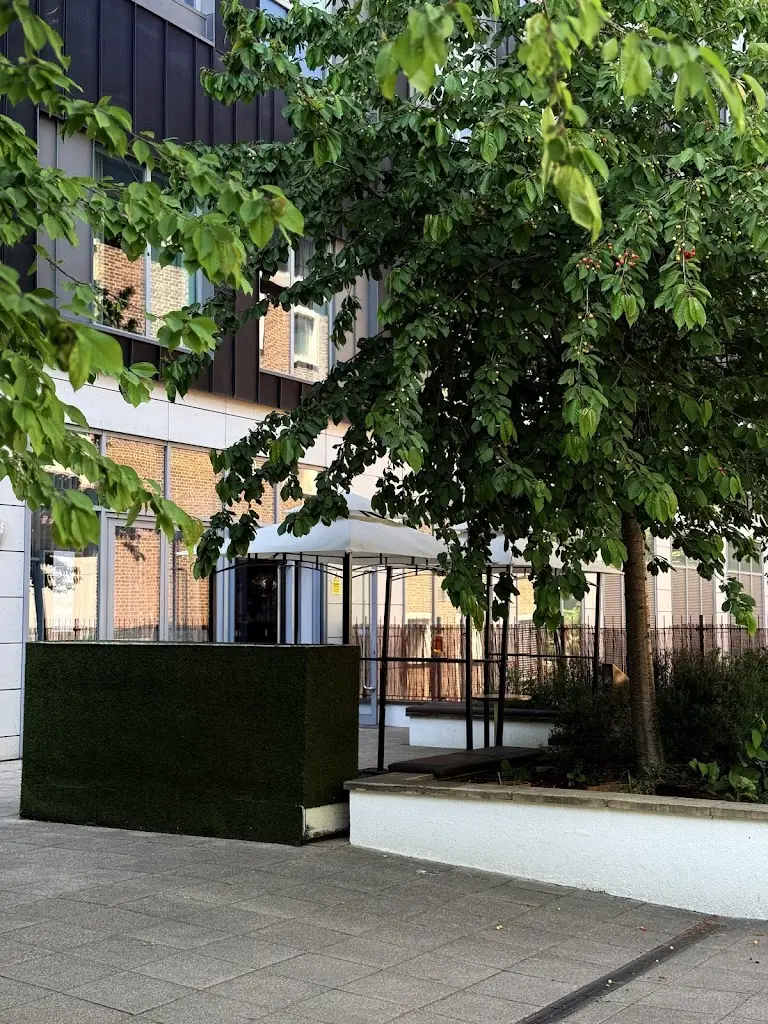 Gourmet Bar & Restaurant Novotel London Brentford_Brentford_slider_image_3