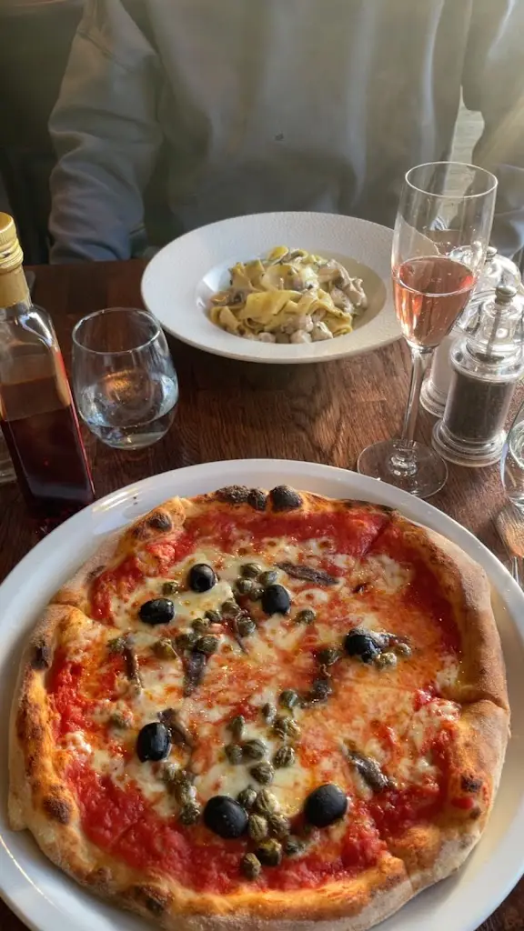 Charli Ali_Siracusa - Italian Restaurant Brentford_Brentford_review