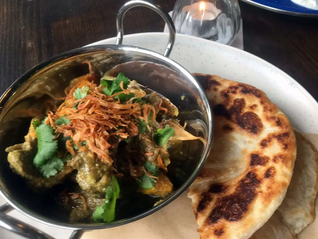 The Black Dog Beer House_Brentford_slider_image_3