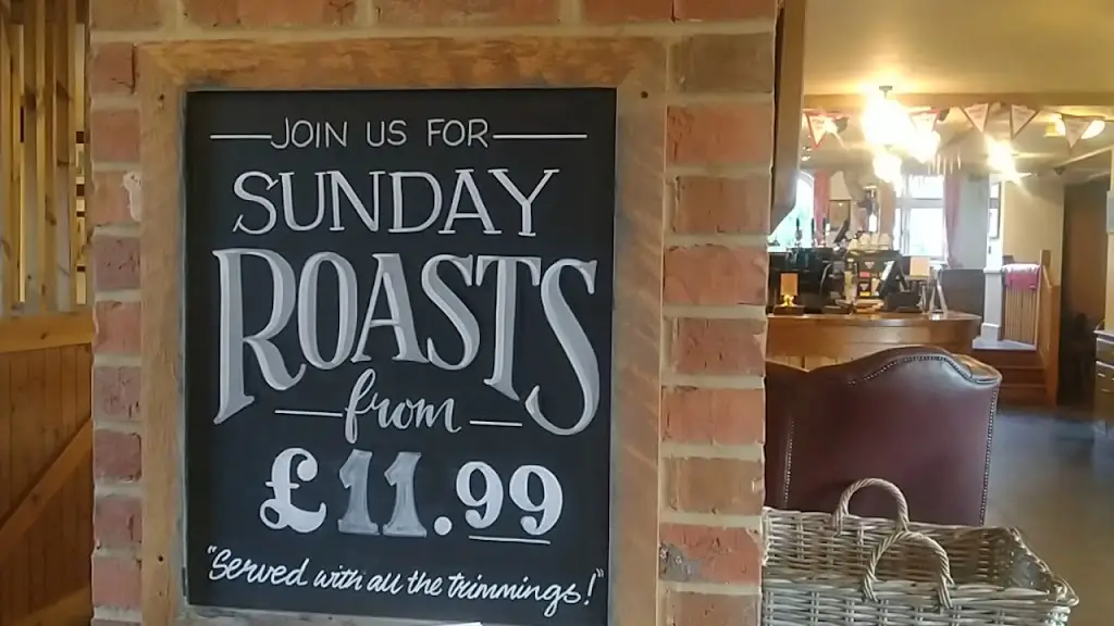 Three Bishops_Brighstone_slider_image_2