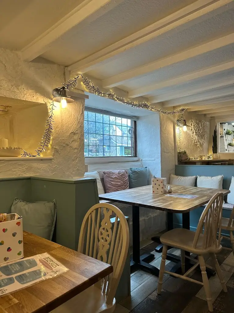 Calon Cafe and Bistro restaurant in Brighstone