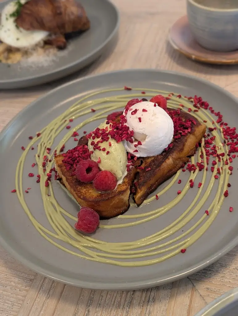 Zac Evans_The Pantry 8020 Brigg_Brigg_review