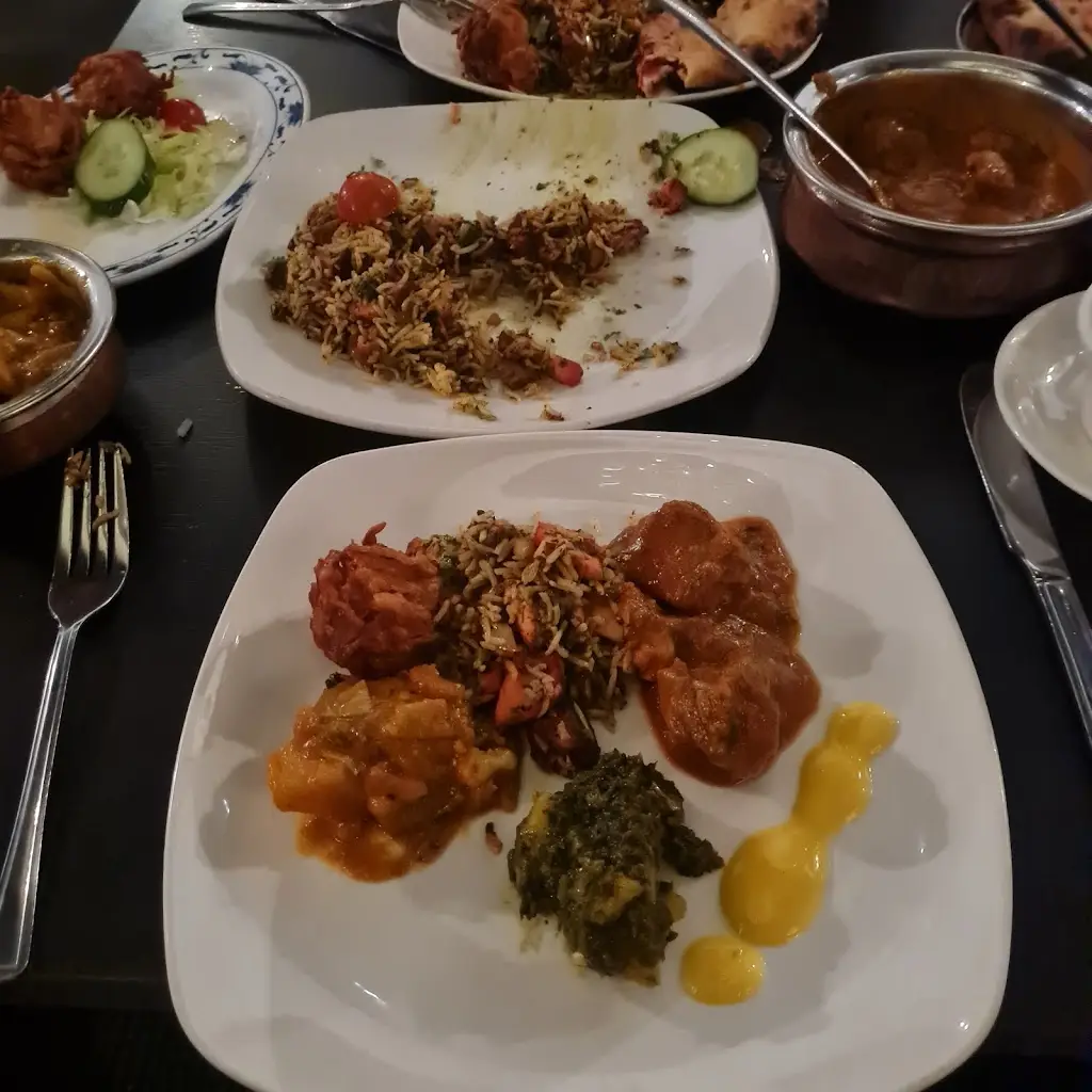 Mumbai Lounge Brigg_Brigg_slider_image_2