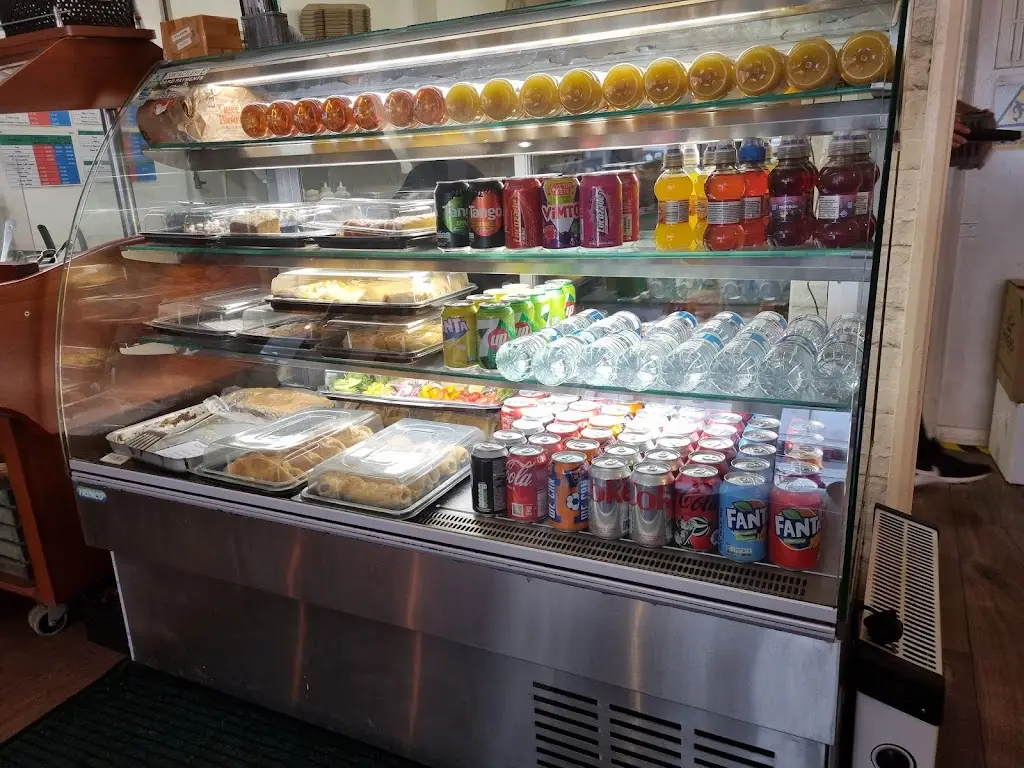 Alan Ash_The Deli & Diner_Brigg_review