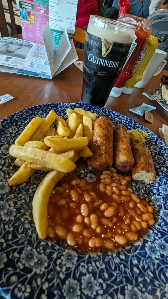 The White Horse - JD Wetherspoon_Brigg_slider_image_3