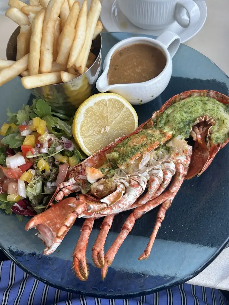 Amy farrar_Salt on the Harbour_Bridlington_recensione