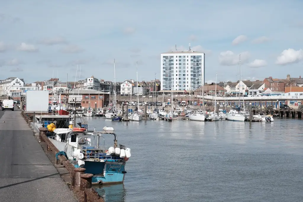 Ian Carey_Salt on the Harbour_Bridlington_recensione