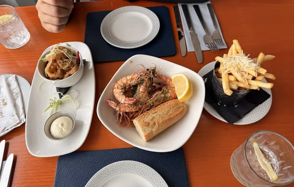 Salt on the Harbour_Bridlington_slider_image_3