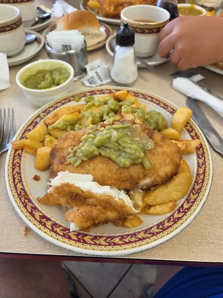 Ryan Odgers_The Trawl_Bridlington_review