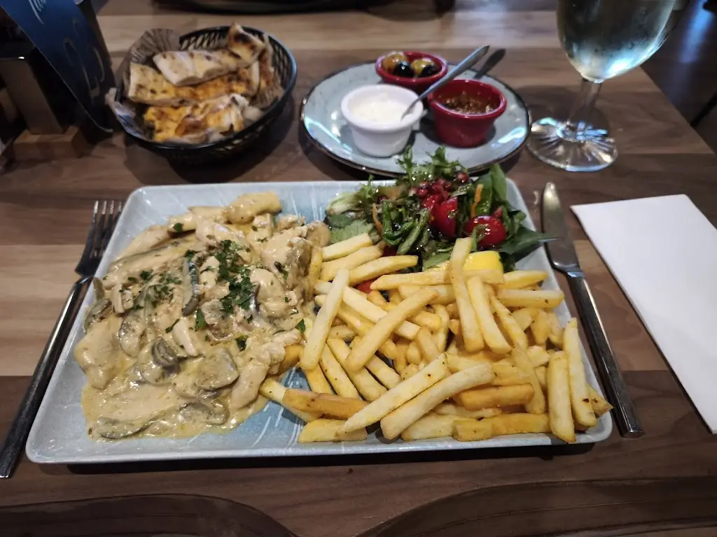 Paul_Geccho's_Bridlington_review