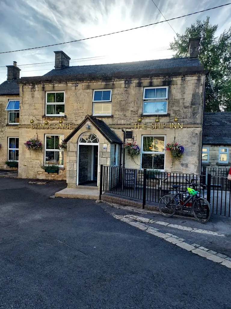 Clive Leaper_The Ship Inn_Brimscombe_review