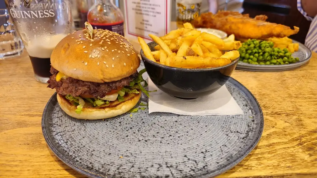 Beach & Barnicott_Bridport_slider_image_2