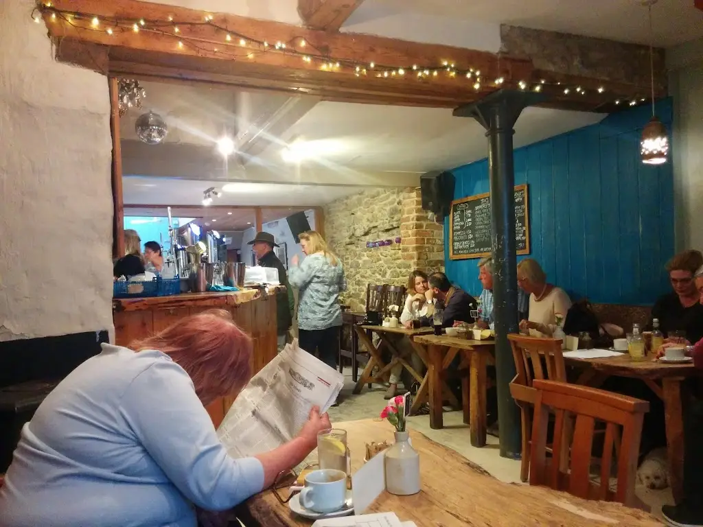 Beach & Barnicott_Bridport_slider_image_3