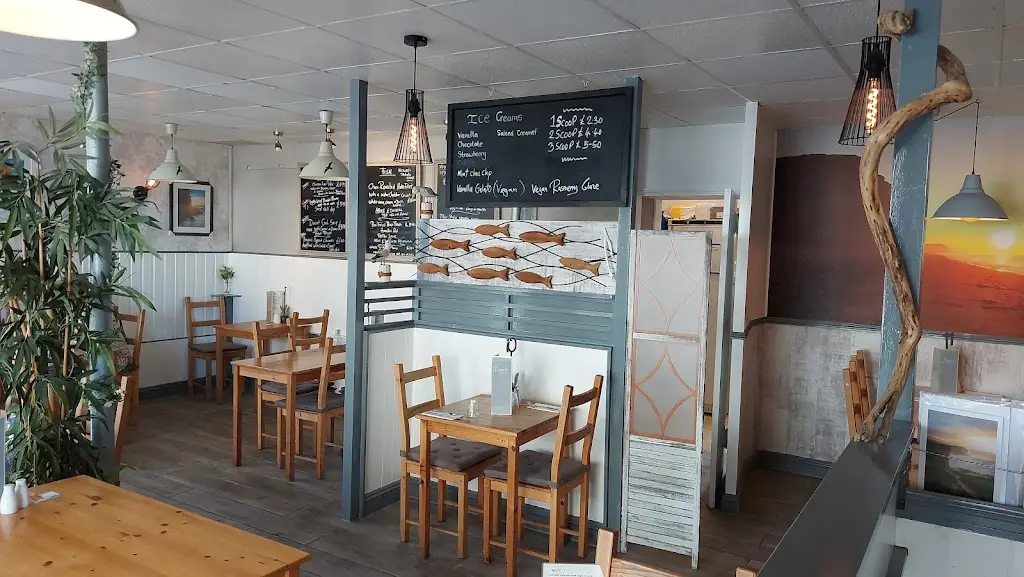 Seagulls Restaurant_Bridport_slider_image_1