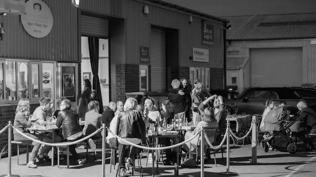 Mercato Italiano ltd_Bridport_slider_image_1