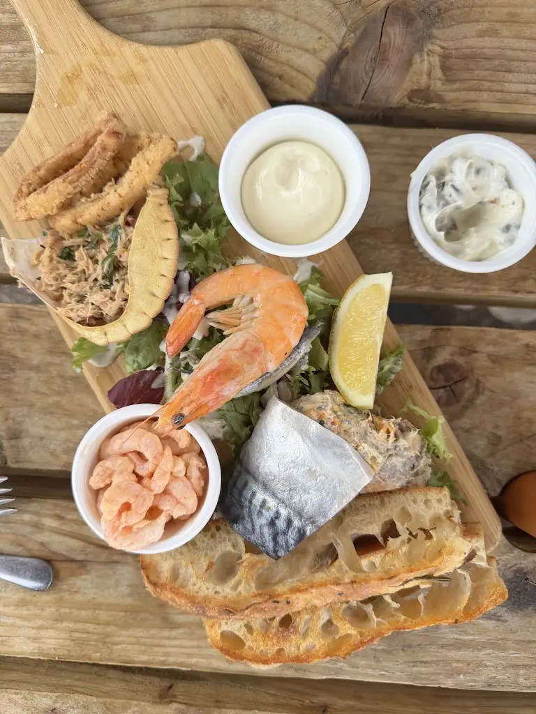 Rubicon Kitchen_Bridport_slider_image_3