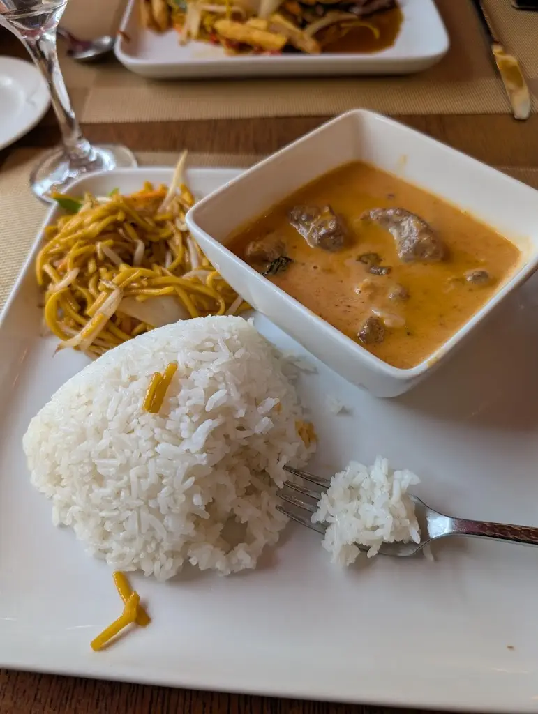 Hayley Abel_Thai Arts_Bridgnorth_review