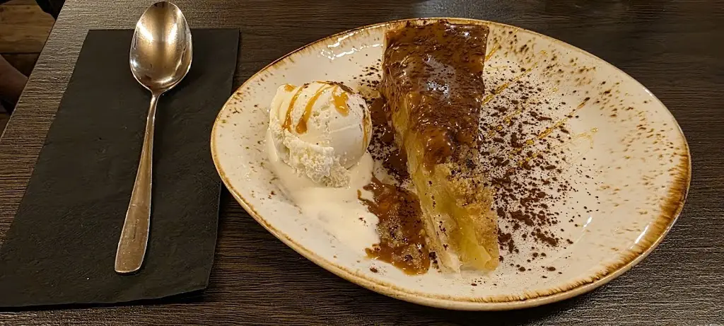 Peter Stead_Bellini's_Brighouse_review