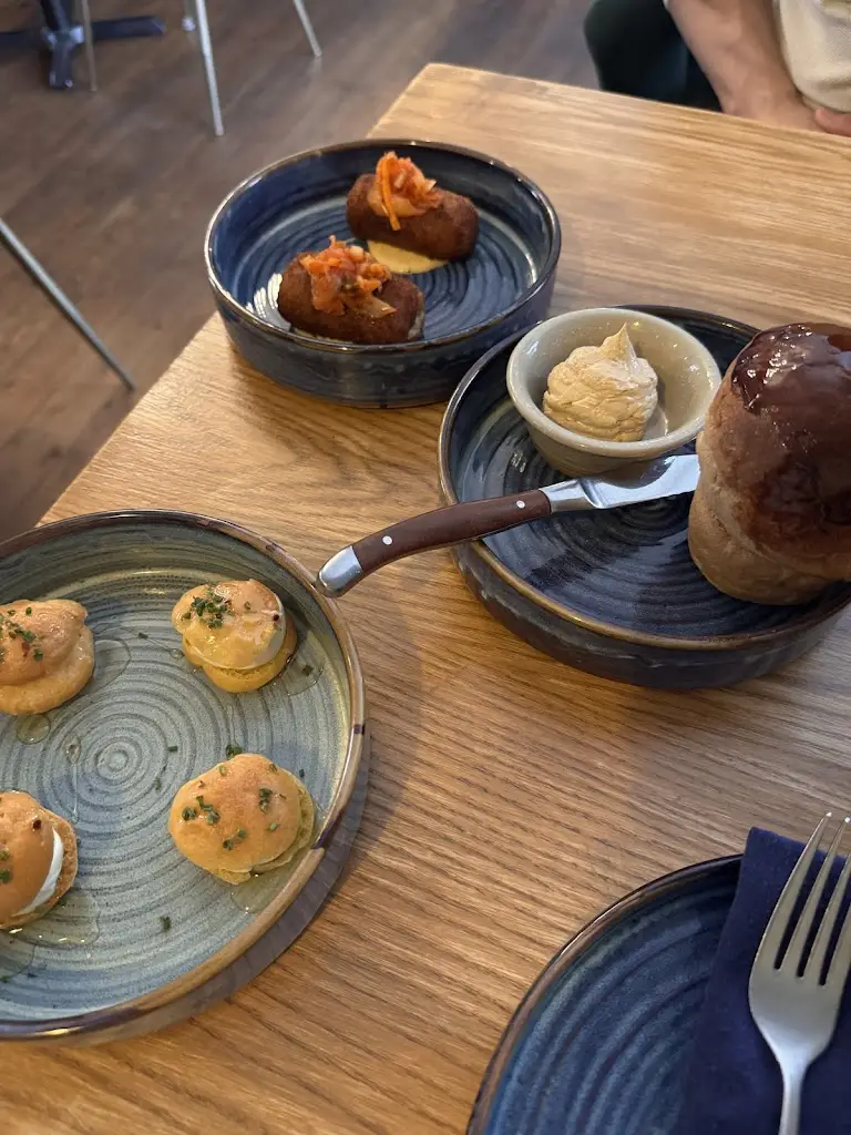 Oliver Tennant_Brook's Restaurant_Brighouse_review