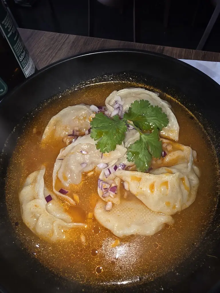 shishir shahi_Momo mandap_Aldershot_review