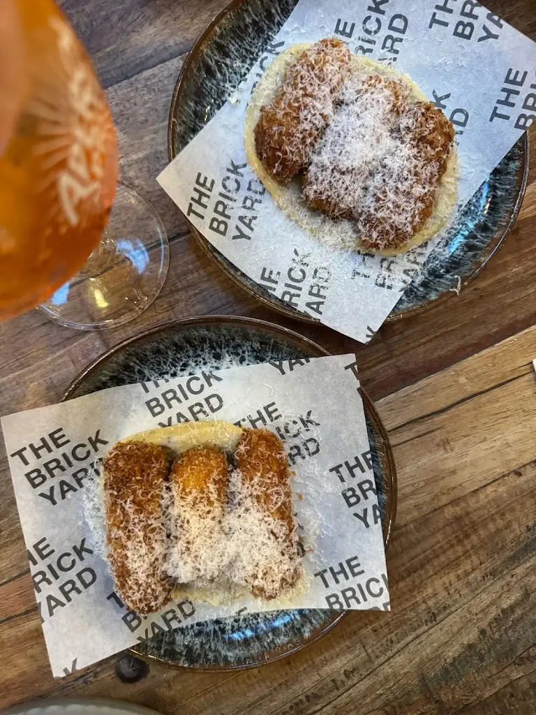 Brett Jewell_The Brick Yard_Brighouse_review