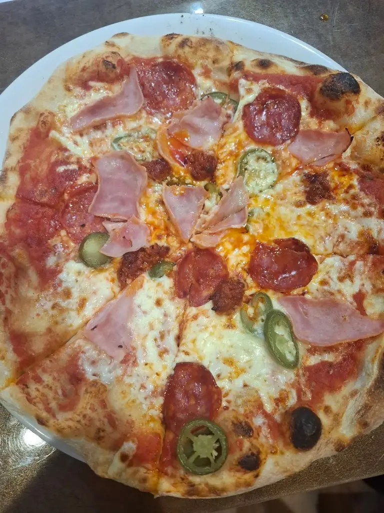 xhuljana cani_3Vesuvio's Italian Restaurant_Brighouse_review