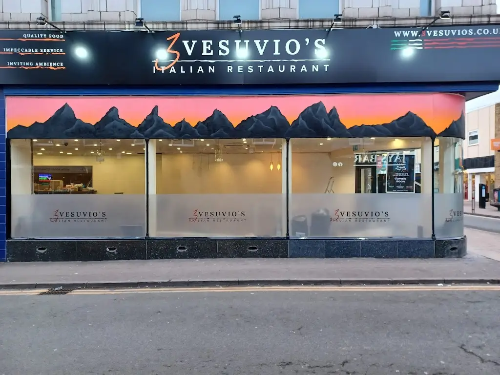 3Vesuvio's Italian Restaurant_Brighouse_slider_image_1