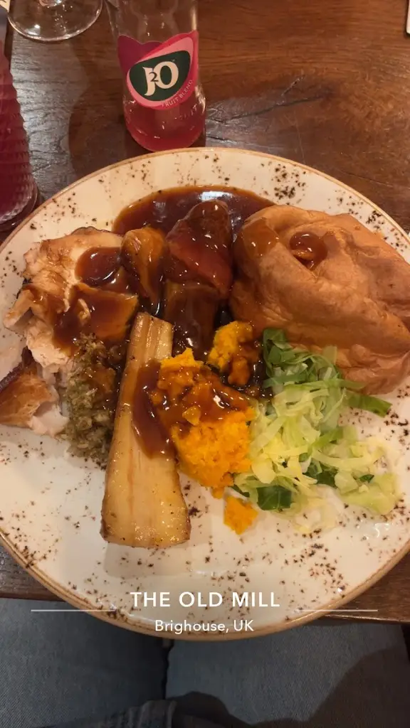 Isabelle Grogan_Old Mill_Brighouse_review