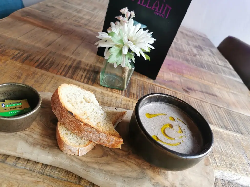 Menu_Nefarus _Brighouse_image_7