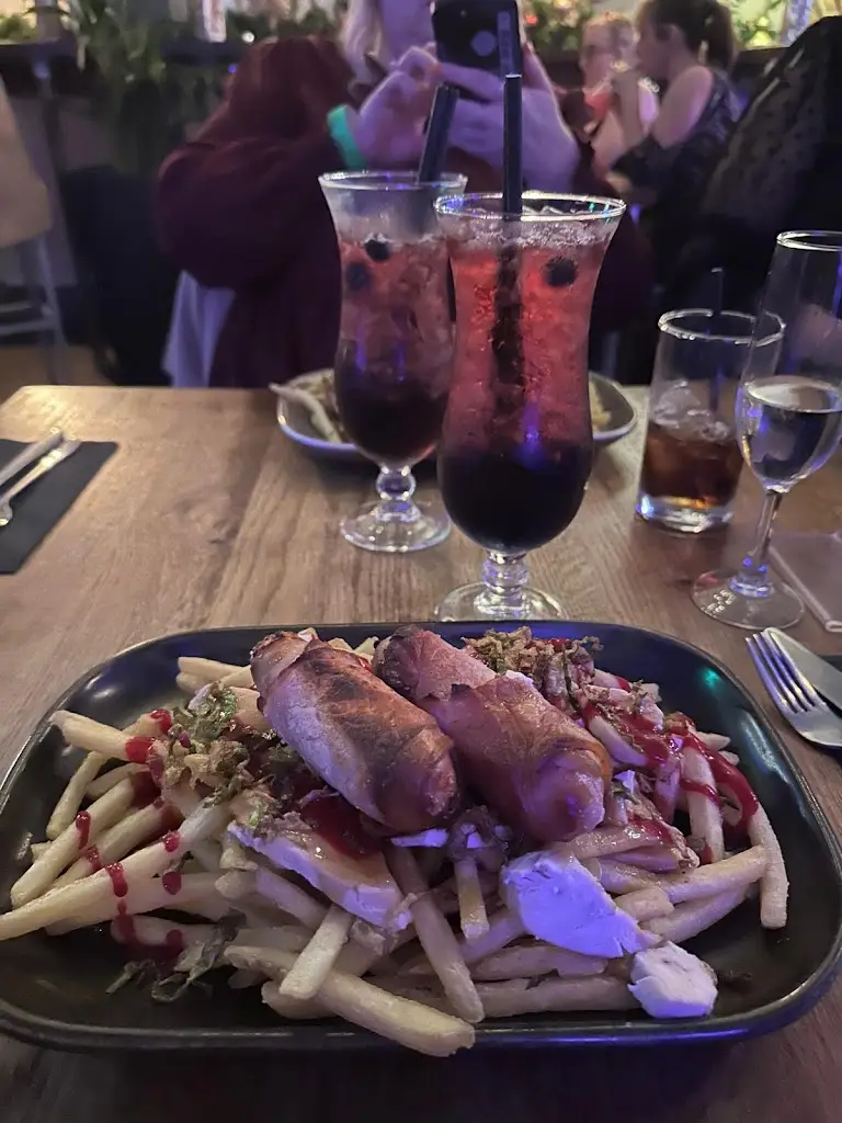 Kerry Ryan-moorhouse_Nefarus _Brighouse_review