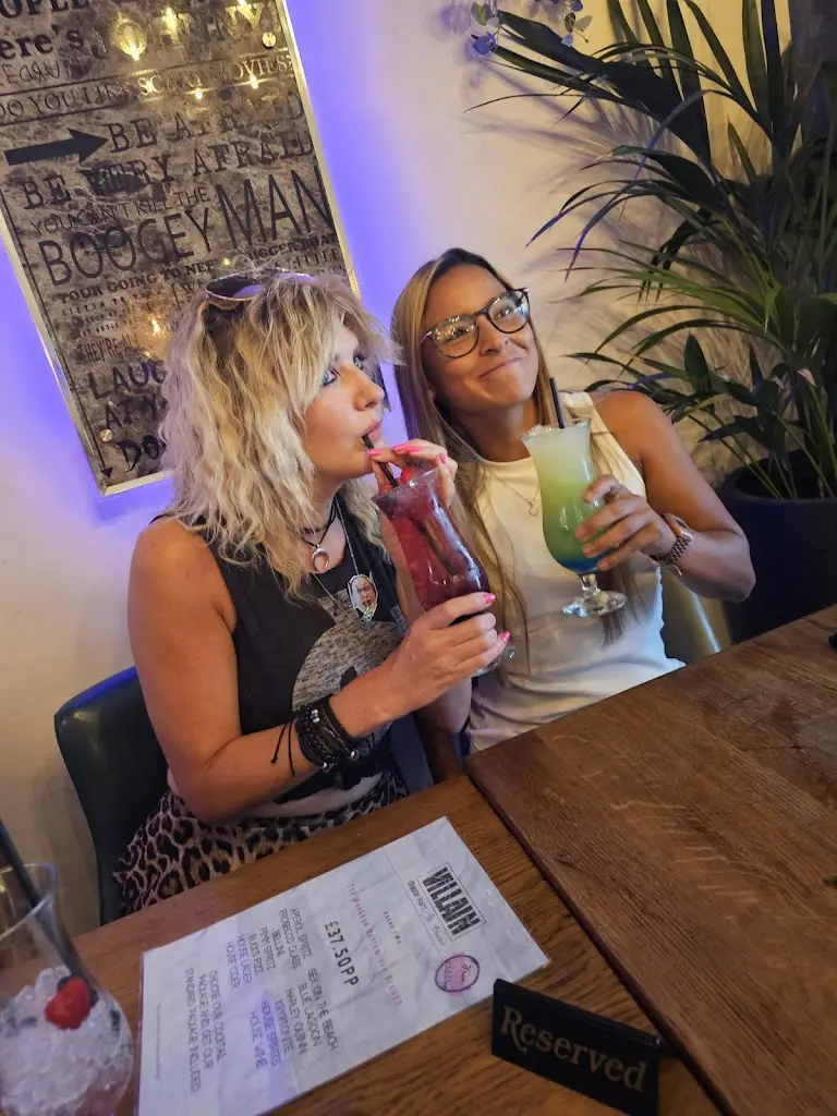 christina berry_Nefarus _Brighouse_review