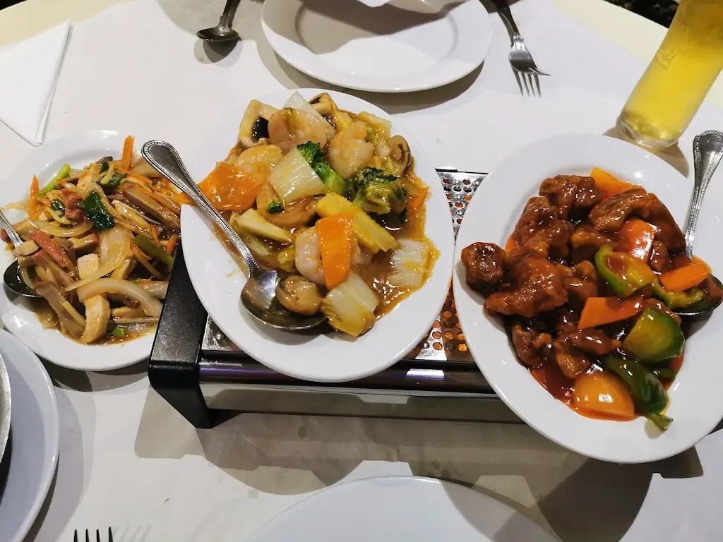 Charlotte “Char”_The New Great Wall_Brighouse_review