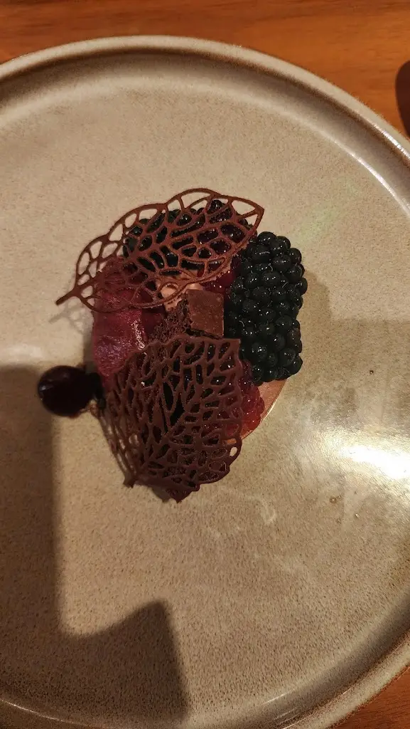 Andrew Johnson_The Artichoke_Amersham on the Hill_review