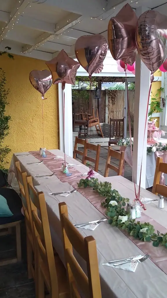 The Rosebud Pub & Seafood Restaurant_Brightlingsea_slider_image_2