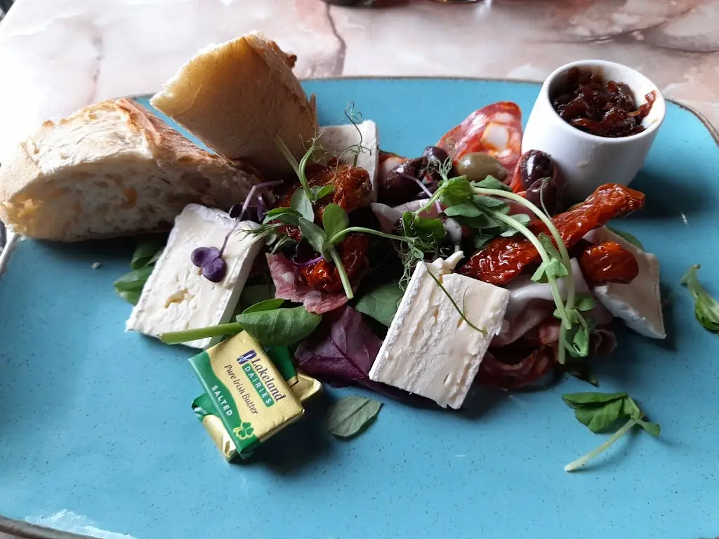 Menu_No 1 Harbour Square. eat.drink.relax_Brightlingsea_image_9