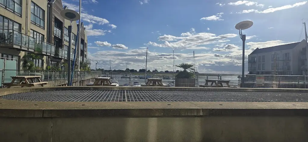 Alan W_No 1 Harbour Square. eat.drink.relax_Brightlingsea_review