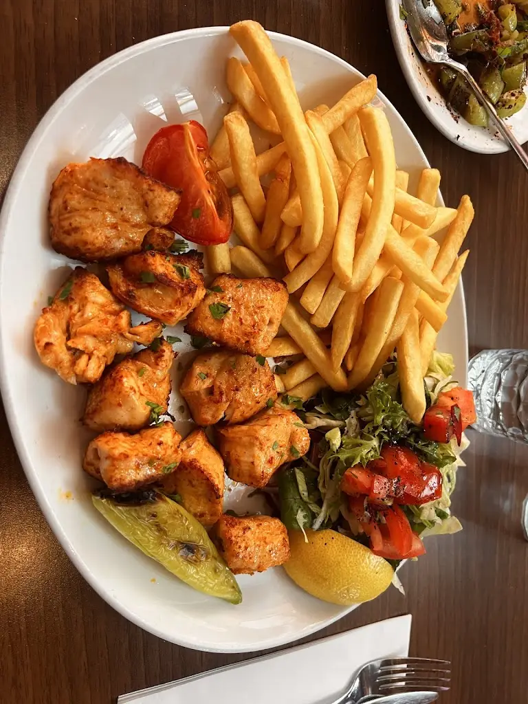 bud banyard_Villa Mangal_Amersham on the Hill_review