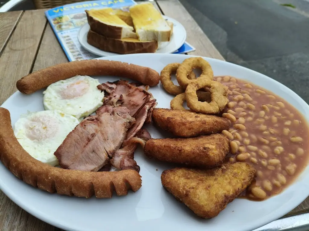 Chris travels_Victoria Cafe_Brightlingsea_review