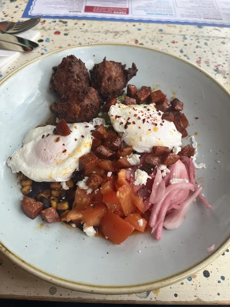 Hannah Patterson_Metro Lounge_Amersham on the Hill_review