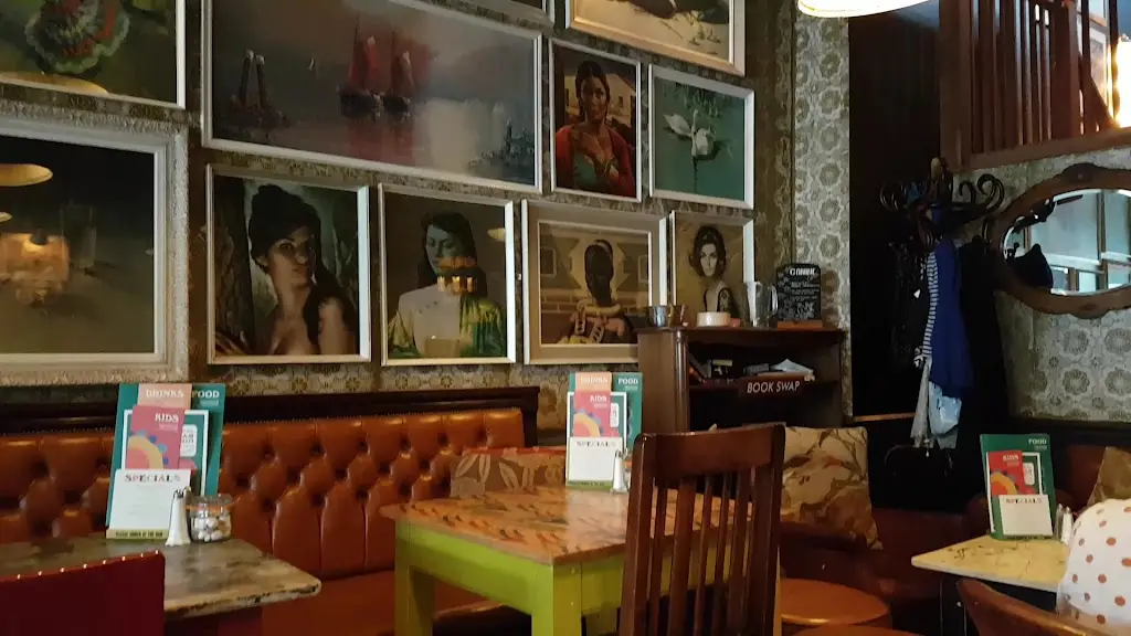 Metro Lounge_Amersham on the Hill_slider_image_2