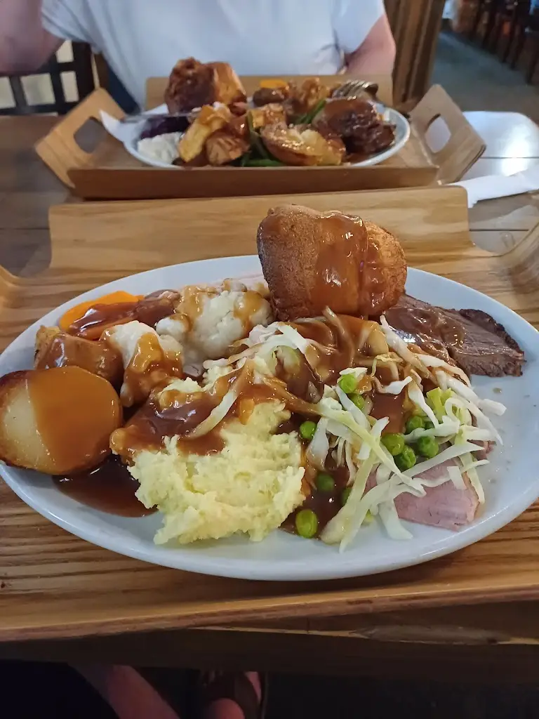 Anthony Hoare_The Bulls Head_Brinklow_review