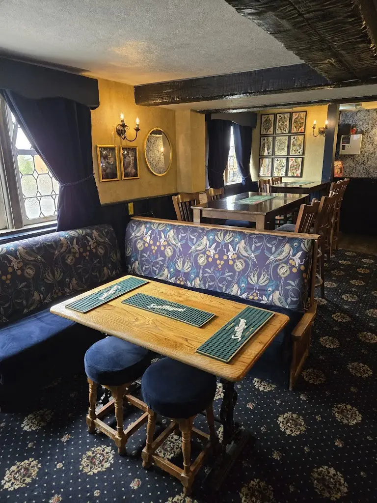 The Raven_Brinklow_slider_image_2