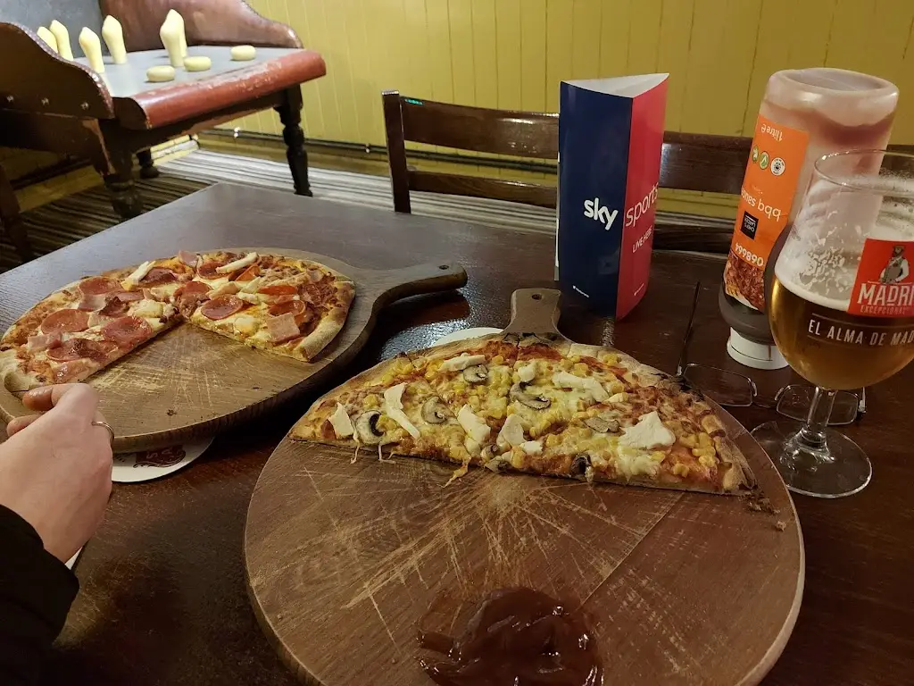 White Lion Inn_Brinklow_slider_image_1