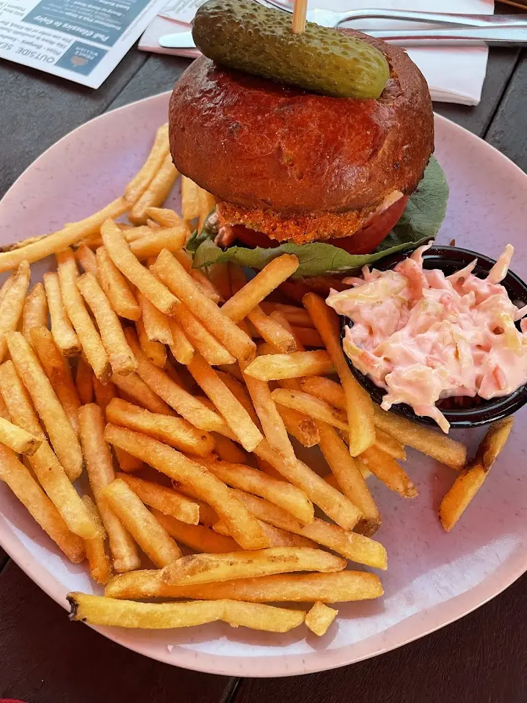 Iztok Žgalin_The Prince William_Brixham_review