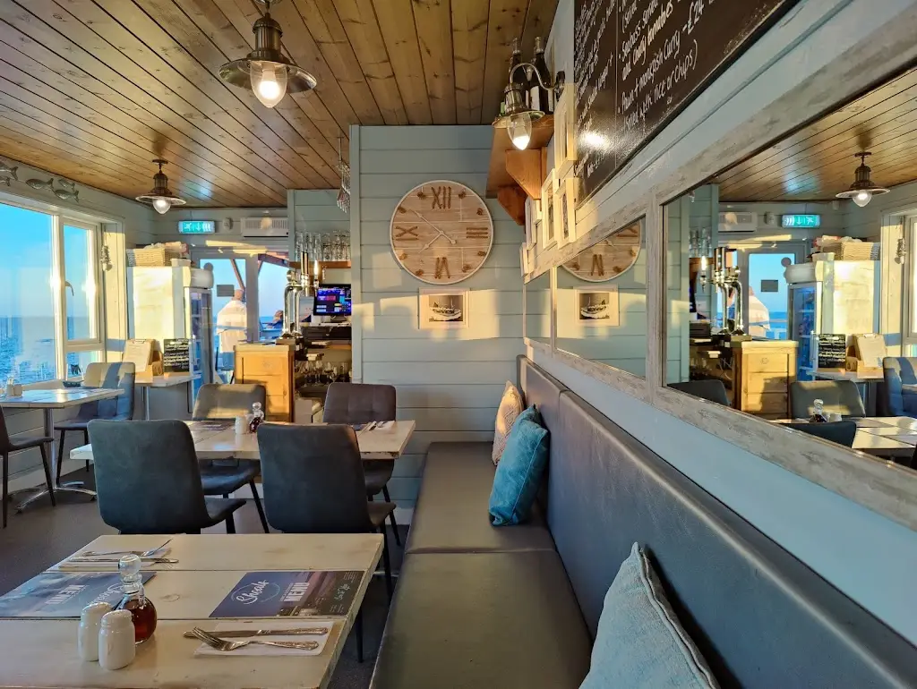 Shoals Restaurant_Brixham_slider_image_1