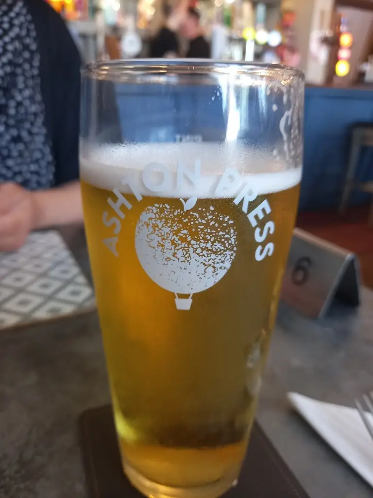 Menu_Heart In Hand_Broad Blunsdon_image_3